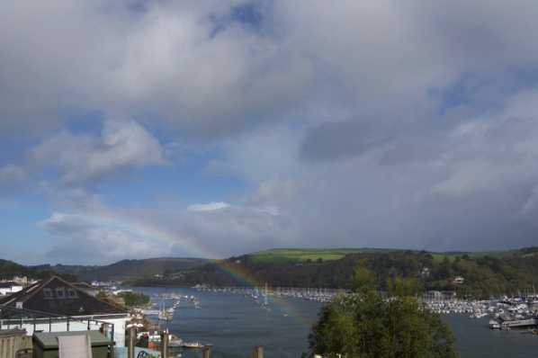 06 October 2020 - 12-35-32
The earlier in the day, the further over the town a rainbow appears.Now I wonder why that is.
-------------------------------
Itty witty rainbow over Dartmouth